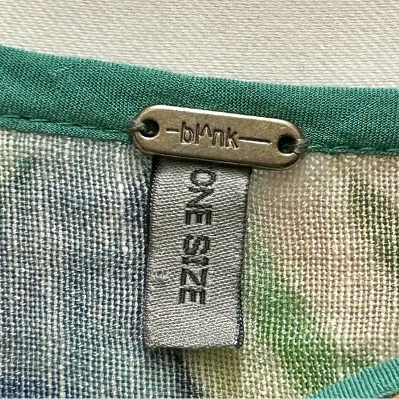 Bl-nk Tropical Watercolor Poncho Top – One Size - Picture 2 of 3